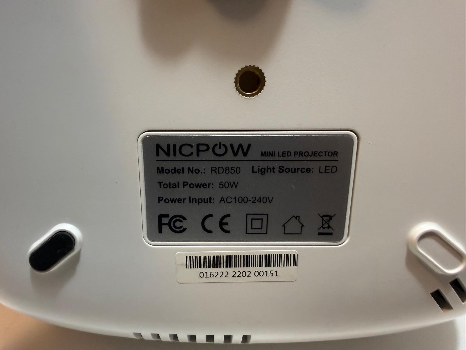 Nicpow mini LED projector RD850 (box says LEO projector) photo